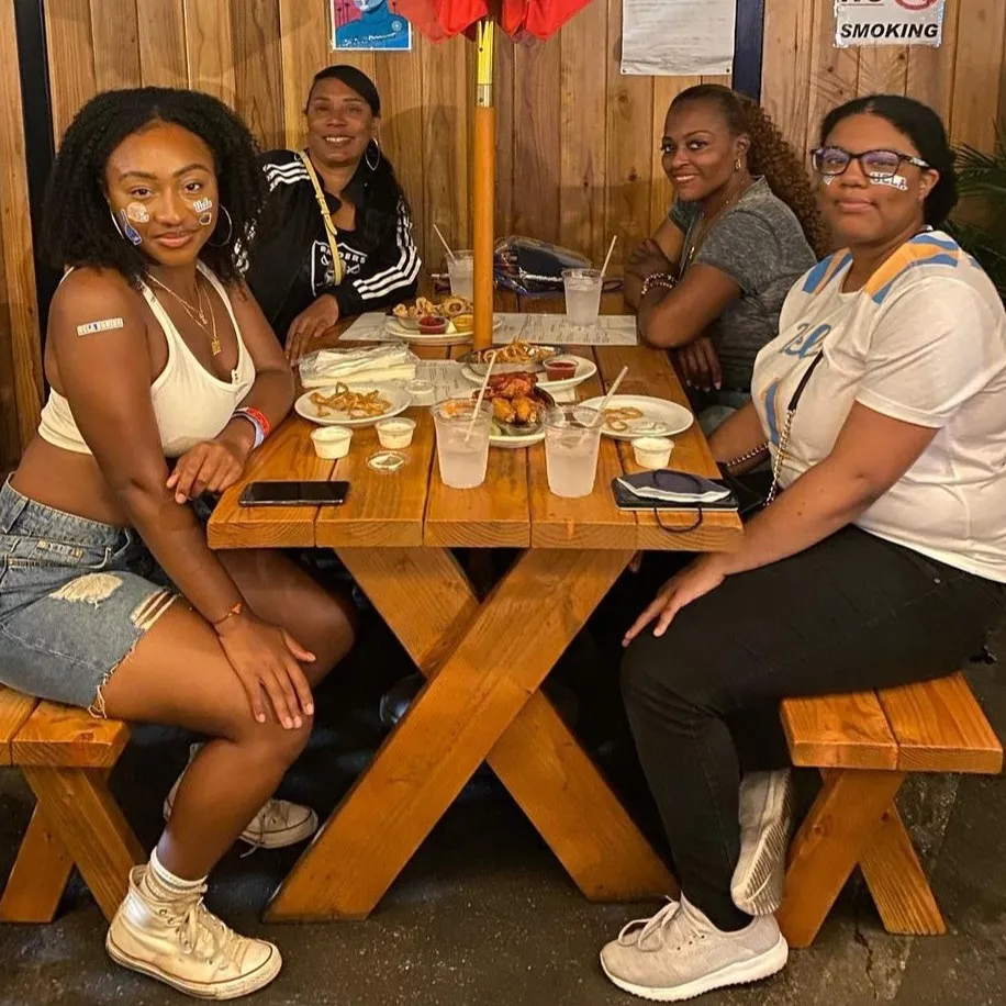 Casual outdoor dining for LAX layover