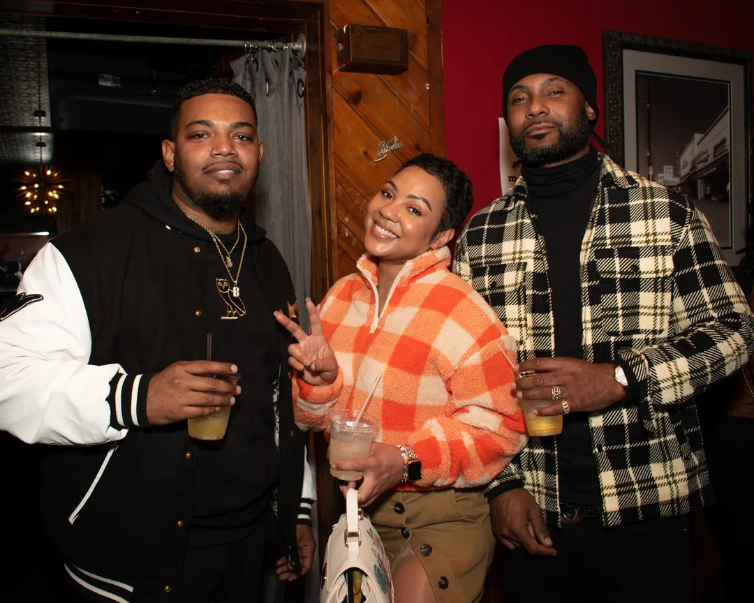 Cocktail party drinks and guests at Melody Bar LAX