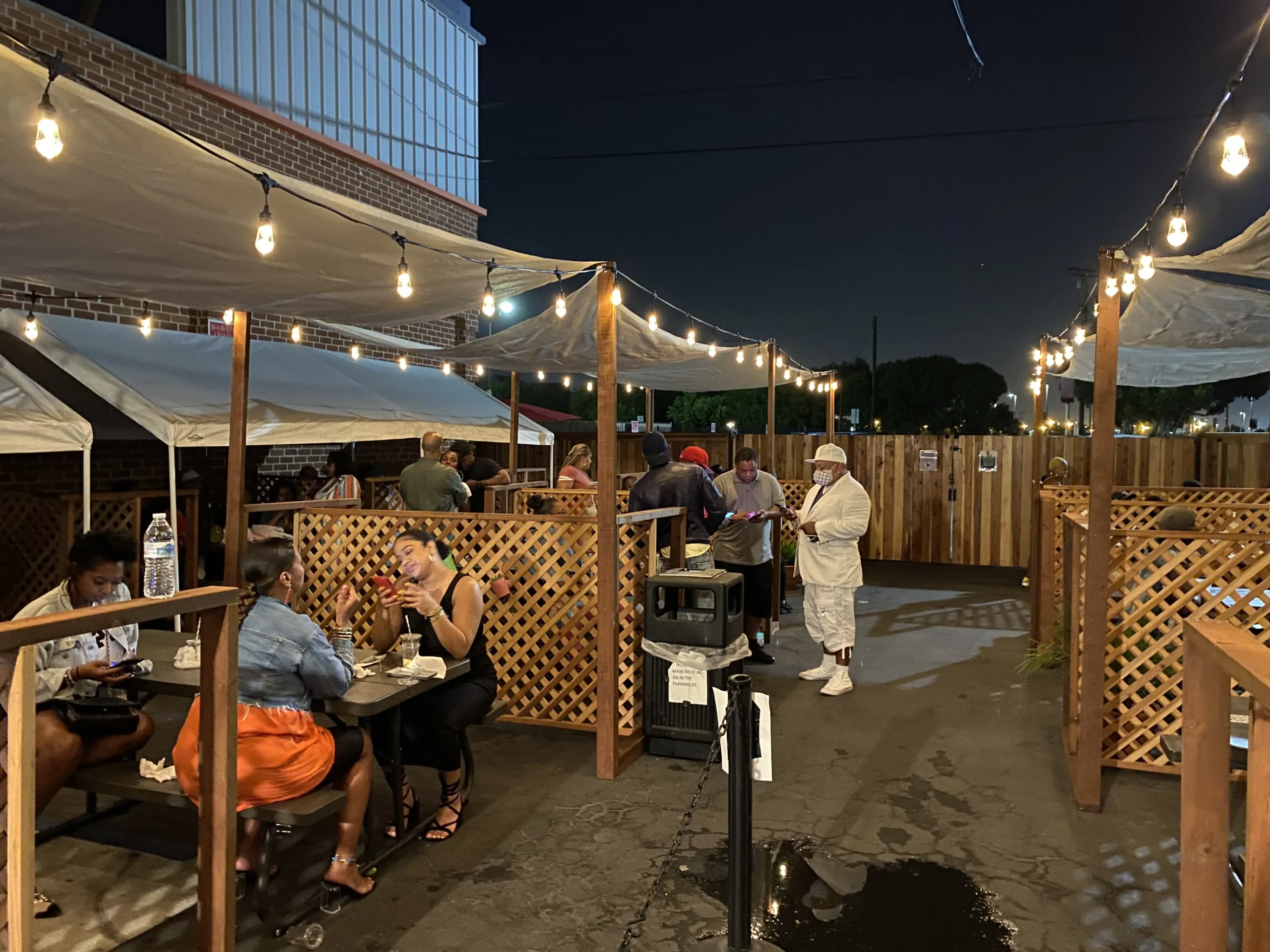Outdoor Patio in The Evening at Melody Bar LAX